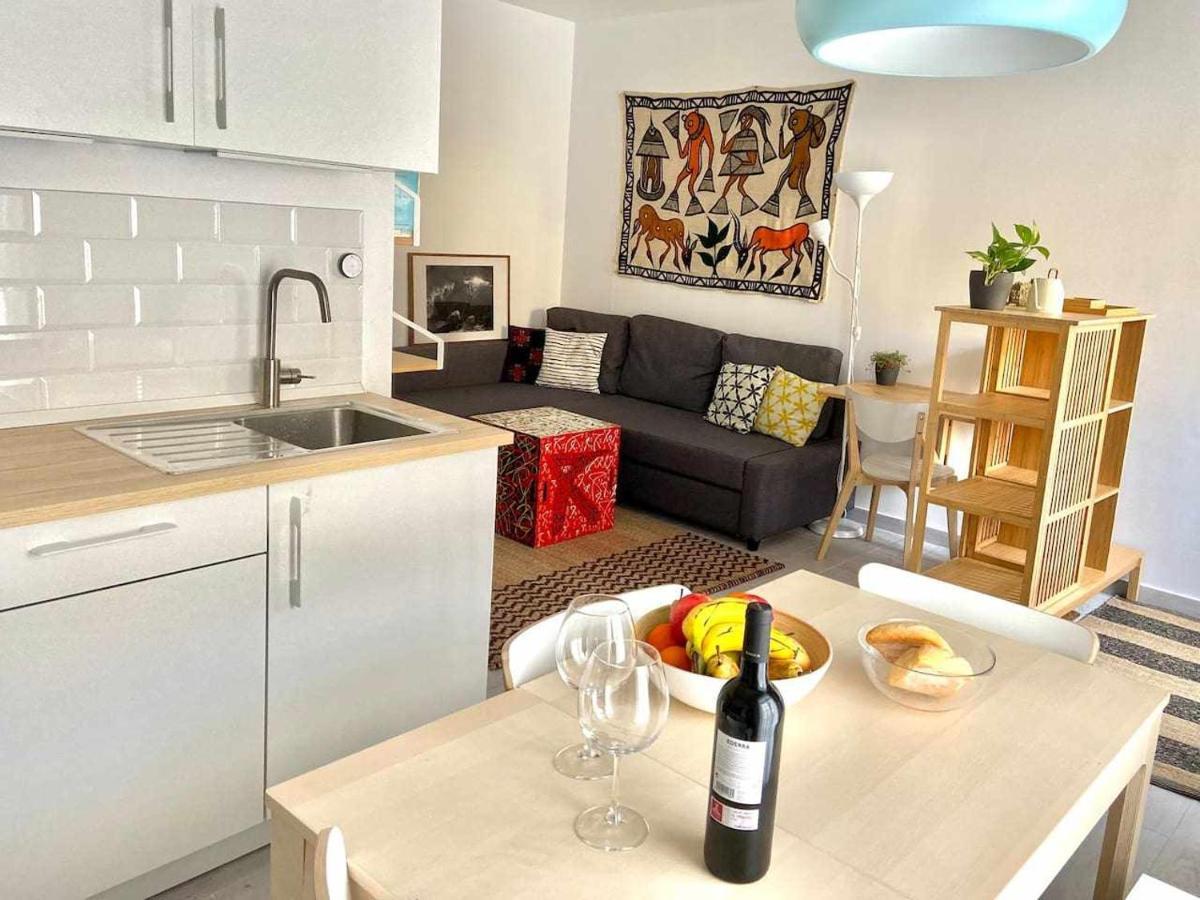 Monkeys Apartments Los Viajantes Севиля Екстериор снимка